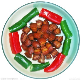 虎皮尖椒红烧肉