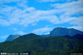 峨眉山金顶拜佛大道