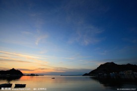 夕阳海港
