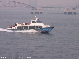 海上游艇