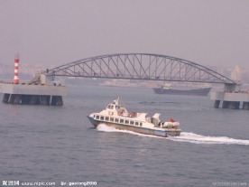 海上游艇