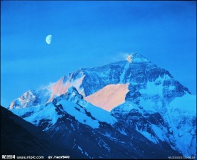 珠穆朗玛峰