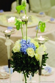 婚礼场景与花饰