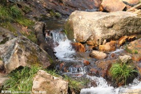 山涧流水