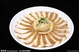 卤水鸡蛋拼豆腐