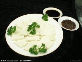 石油淋生鱼片（豆腐）