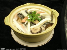 沙锅豆腐黑鱼头