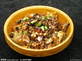 臭豆腐蒸腊肠