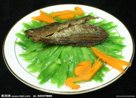 豆豉鲮鱼拌凉瓜