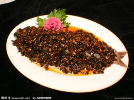 四川秘制豆豉蒸活鱼