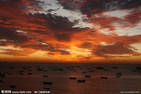 夕阳下的大海