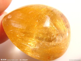 金发晶吊坠