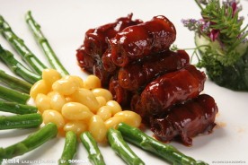 芦笋腌肉卷