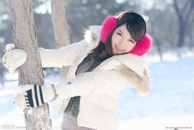 雪中女孩