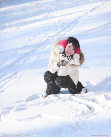 雪中女孩