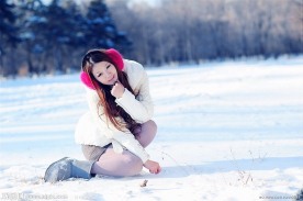 雪中女孩