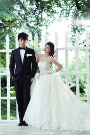 花园婚纱
