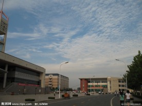 河南工业大学校园景色