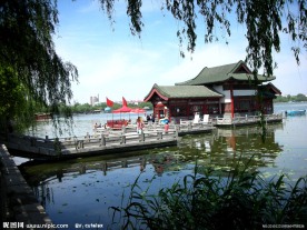 大明湖风光