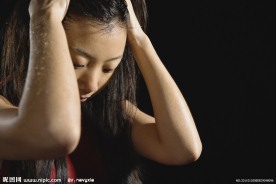 女性