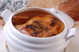 冬虫草炖水鸭