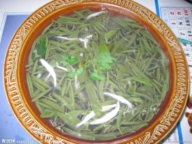 莼菜银鱼羹