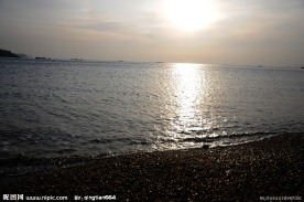 落日海边