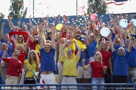 助威加油呐喊的啦啦队