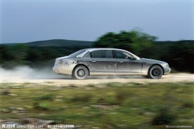 驰骋中的迈巴赫