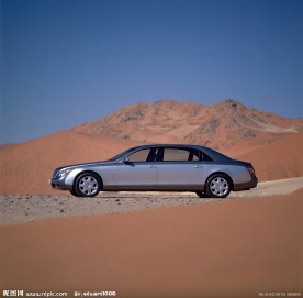 荒漠中的迈巴赫