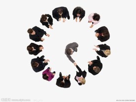 站成一圈握手鼓掌的商务团队