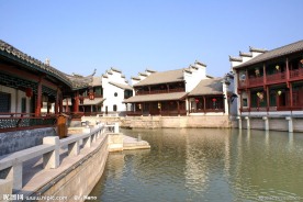 近水楼台