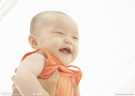 高兴的婴儿宝宝