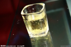 小酒杯