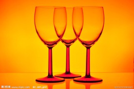 玻璃酒杯