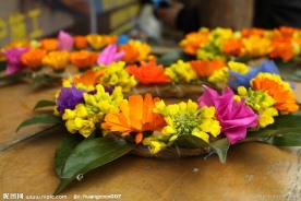 彩色的花环