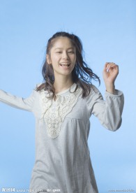 快乐的女大学生