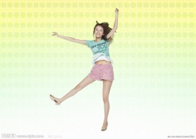 快乐舞蹈的大学生