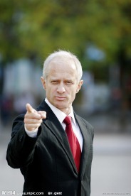 用手指着的商务老板