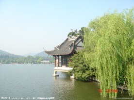 湖边景色