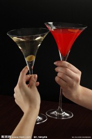 碰杯
