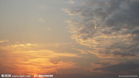 霞光万丈