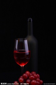 红葡萄酒