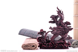 雕塑龙