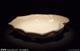 德化窑白釉楸叶式洗