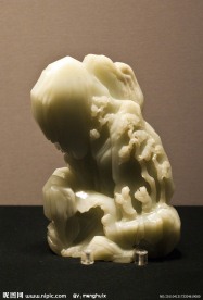 青玉人物松鹿山子