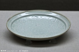 景德镇窑青白釉芒口印花花卉纹折腰盘