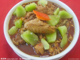 莴笋烧土鸡 红烧鸡块 双笋烧仔鸡