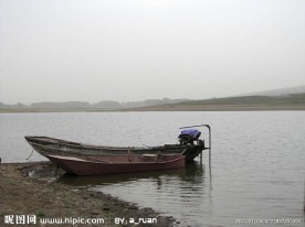 野渡泊舟