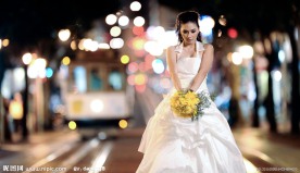 美女人婚纱